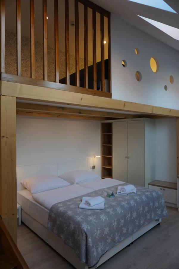 Erhardt Panzio 4* Sopron